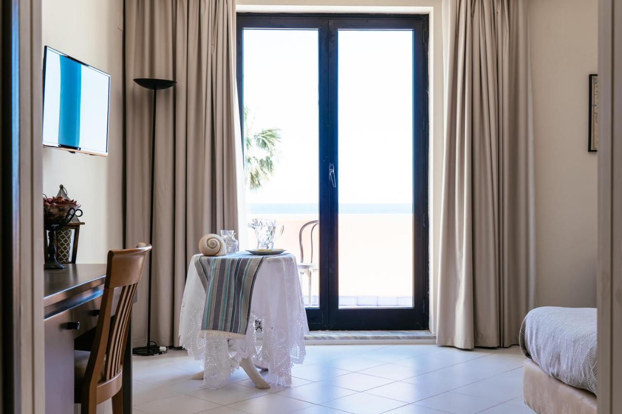 Palm Beach Club Hotel Casteldaccia Dış mekan fotoğraf